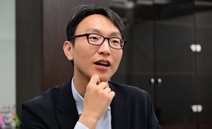 [단독] ‘저속노화’ 정희원 스토킹 혐의 벗었다…검찰, 불기소 결론 [세상&]