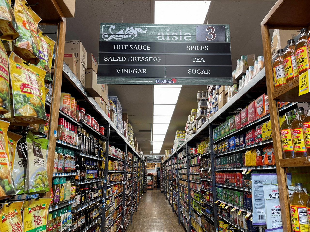 A condiment aisle at a FoodTown grocery store in Brooklyn, New York, Feb. 26, 2025   Reuters-Yonhap
