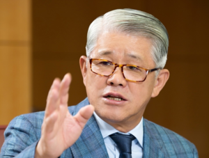 SK Networks reinstates Choi Shin-won as honorary chairman