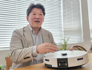 삼성 로봇청소기 개발그룹장 "완성도 위해 폐기 후 재설계...툴·주행 ... - 뉴스 썸네일 이미지