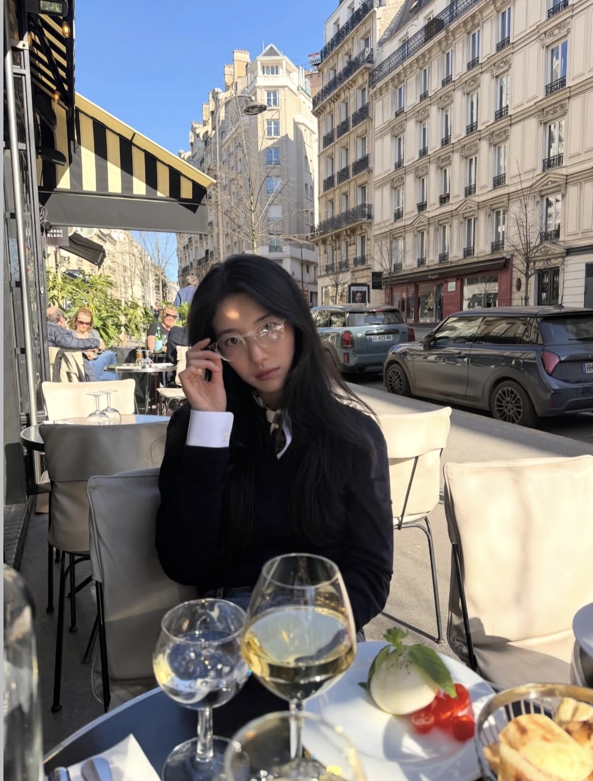 Actor Suzy wearing a Celine scarf (Instagram)