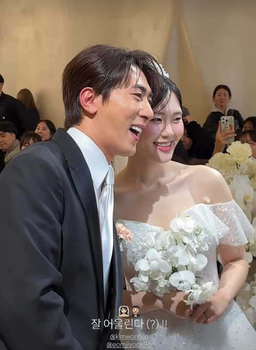 [디에디트 매거진 SNS]