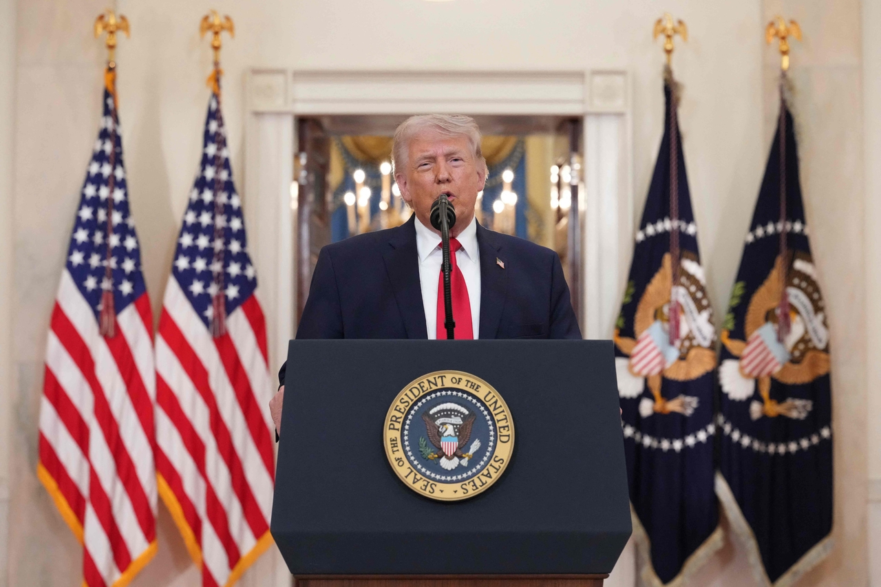 US President Donald Trump speaks during a televised address on the conflict in the Middle East from the Cross Hall of the White House in Washington, DC on Wednesday. (AFP-Yonhap)