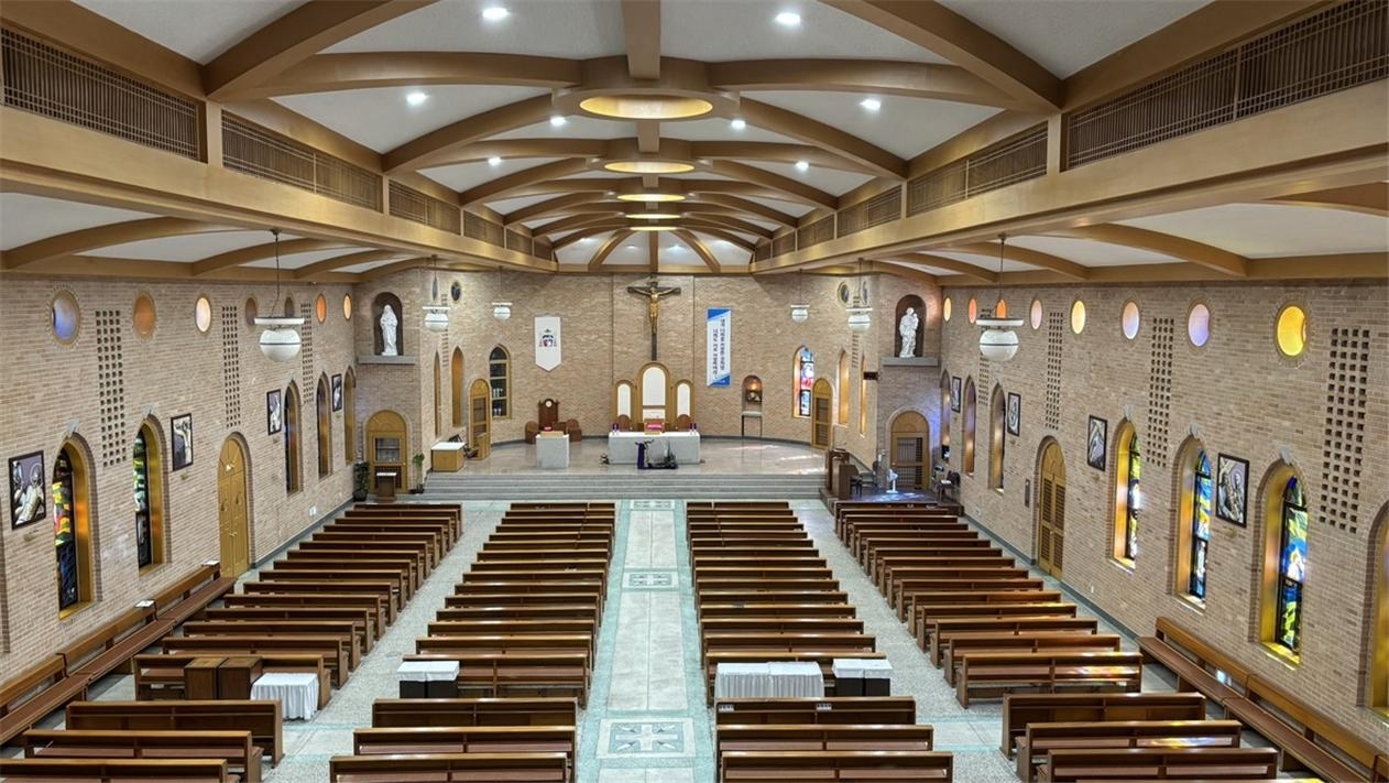 Interior of Jungang Cathedral in Jeonju (Korea Heritage Service)