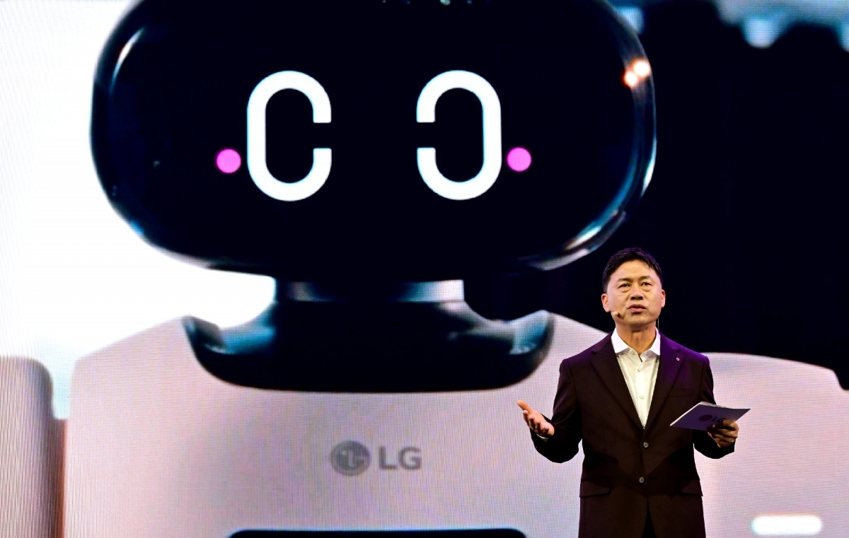 LG Electronics CEO Lyu Jae-cheol speaks at the LG World Premiere 2026 event at Mandalay Bay in Las Vegas on Jan. 5, ahead of CES 2026. (LG Electronics)