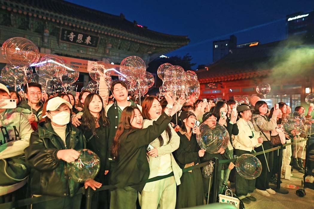 Rhythm, Faith, and Technology: 250,000 Attend Buddhism Expo, Driven by Gen Z Enthusiasm 13 Bongeunsa hosted an EDM party from 7 p.m. until 8 p.m. on Thursday and Friday last week. (Seoul International Buddhism Expo 2026)
