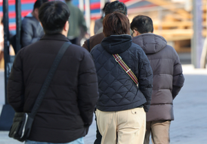 Untimely cold snap to grip Korea, heavy rain forecast