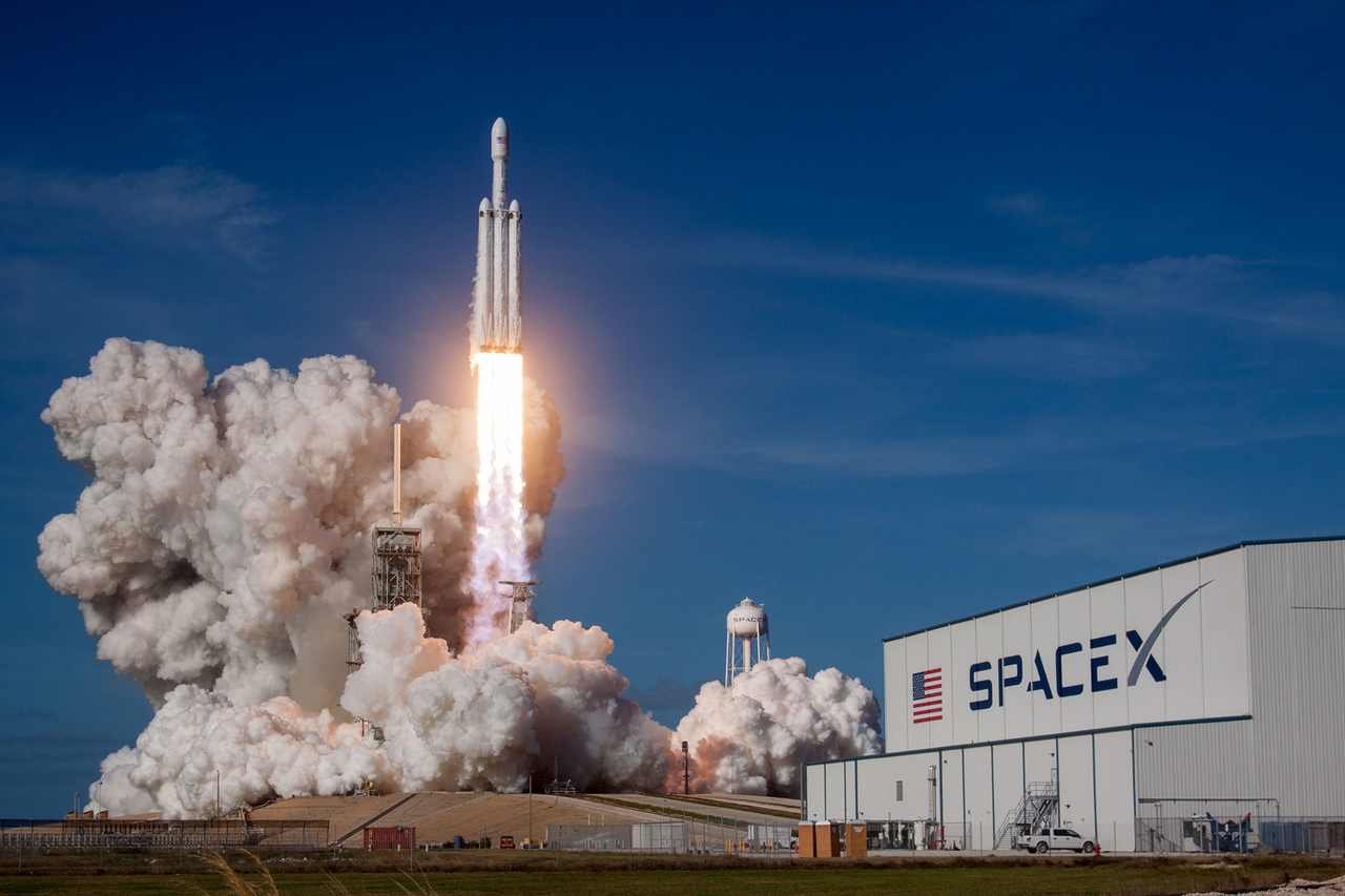 미국 플로리다주 케네디 우주센터에서 스페이스X의 팰컨9(Falcon 9) 로켓이 발사되고 있다. [스페이스X 제공]