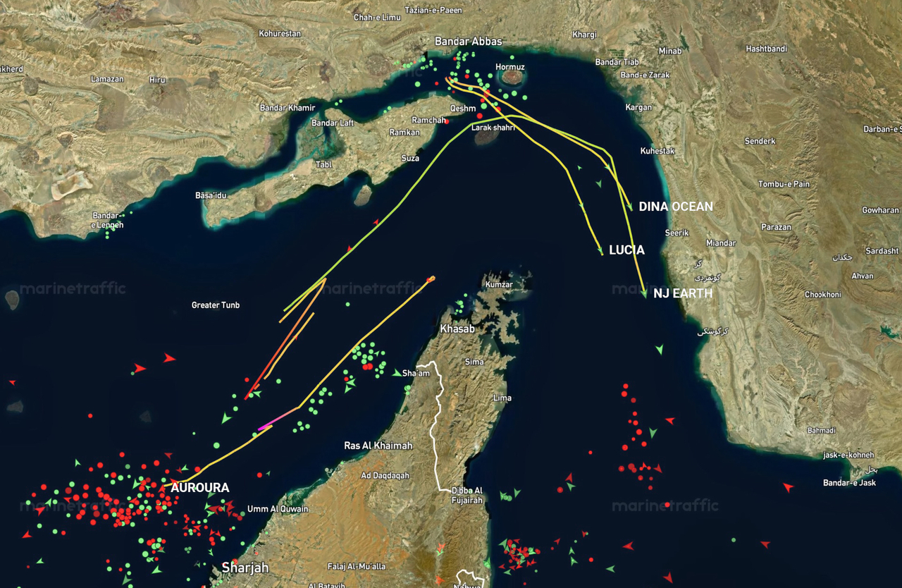 Vessel-tracking data earlier this month showed the Panama-flagged tanker Auroura reversing course near Oman’s Musandam coast while heading toward the strait’s exit, with industry estimates suggesting only a fraction of the roughly 2,400 vessels in the Persian Gulf are able to leave. The image, captured on MarineTraffic on April 9, shows the tanker’s route and cargo ships exiting the strait. (MarineTraffic/The Korea Herald)