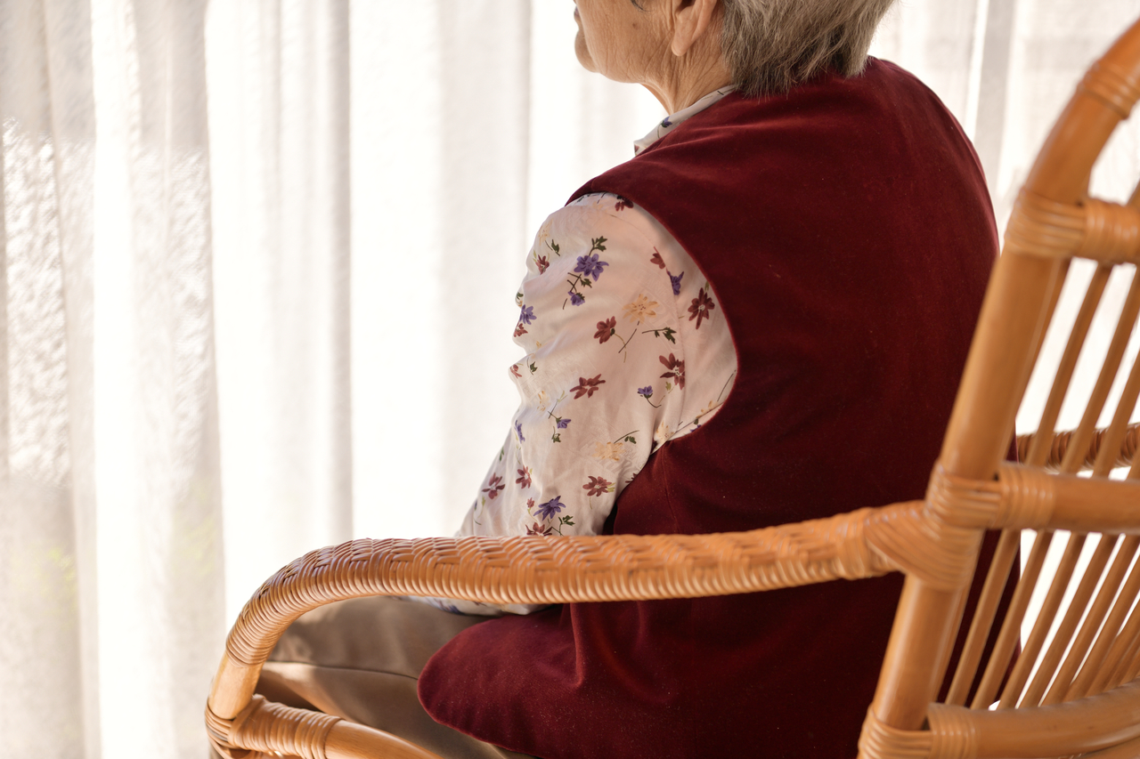 Rear view of an elderly woman (Getty Image)