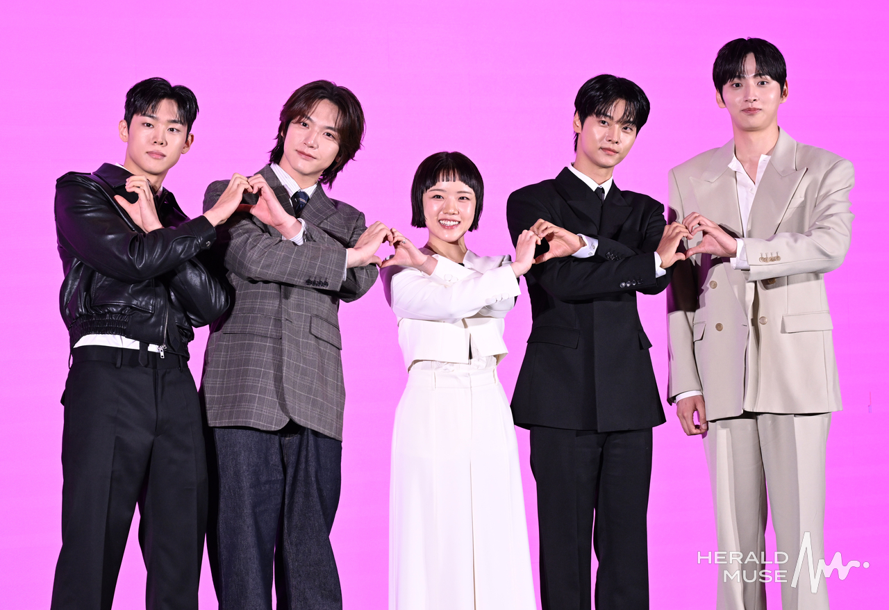 ‘로맨스의 절댓값’/사진=윤병찬 기자