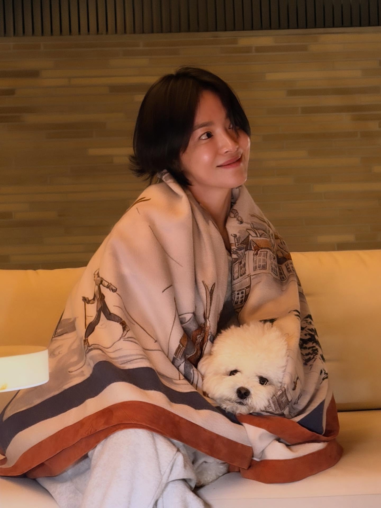 사진=송혜교 채널