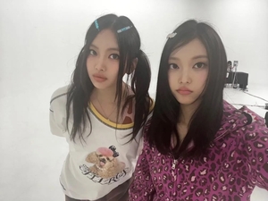 NewJeans members spotted in Copenhagen: report