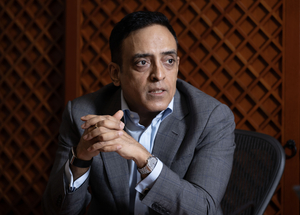 Standard Chartered brings crypto into private banking