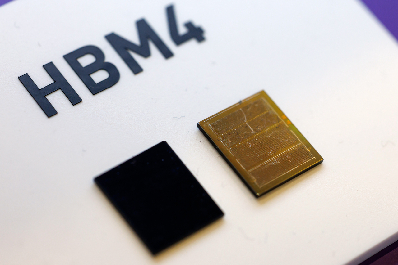 SK hynix's 12-layer HBM4 memory chips on display at the SK AI Summit in Seoul, on Nov. 3, 2025. (Bloomberg)