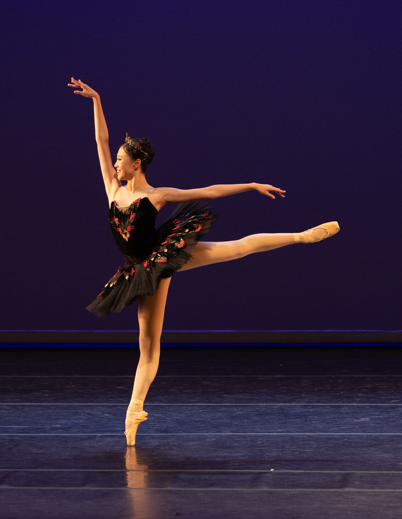 Park Soo-ha performs Black Swan pas de deux. (Rosalie O'Connor)