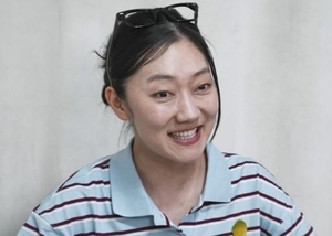 박경혜, 곰팡이 6평 월세 원룸…“고정 수입 없어 카페 아르바이트 병행”