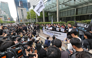 1인당 성과급 평균 5.4억원 약속에도…삼성전자 노조 투쟁 일변도