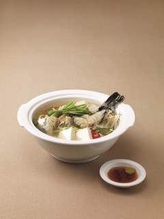 Bokmalgeuntang, clear puffer fish soup