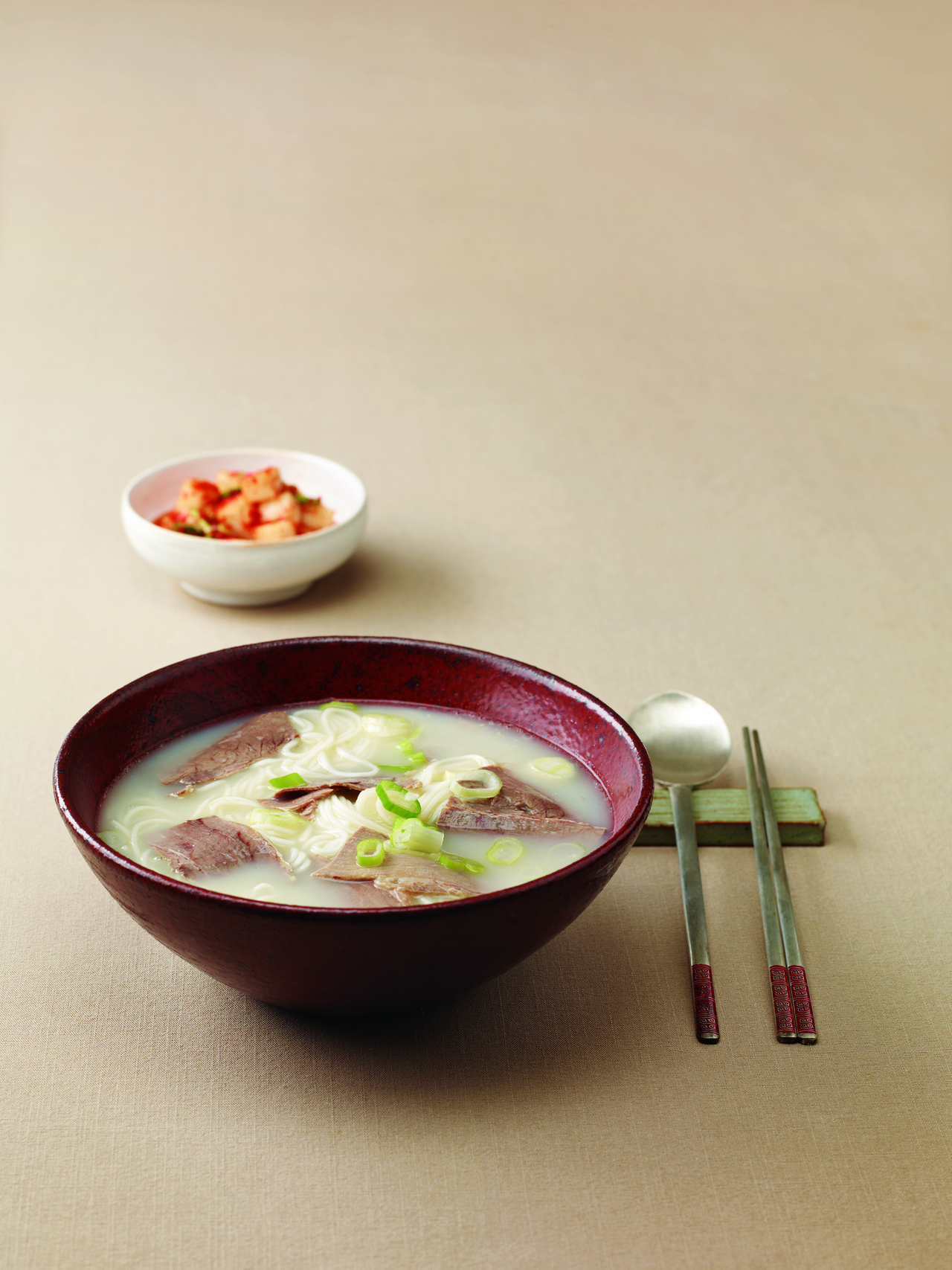 Seolleongtang (Korean Food Promotion Institute)