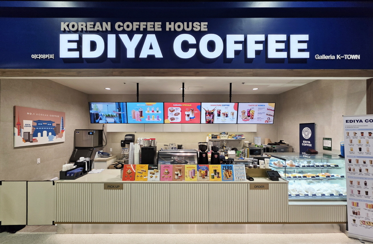Ediya Coffee's first Canadian outlet in Thornhill, Ontario (Ediya Coffee)