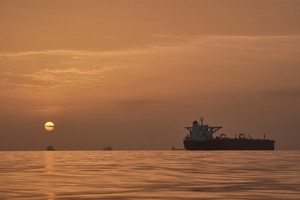 First oil tanker in weeks heads to Korea via Hormuz strait