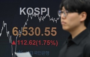 ‘역시 반도체’ 삼전·하닉, 나란히 신고가…6500 뚫은 코스피 ‘하드캐리’ [종목Pick]