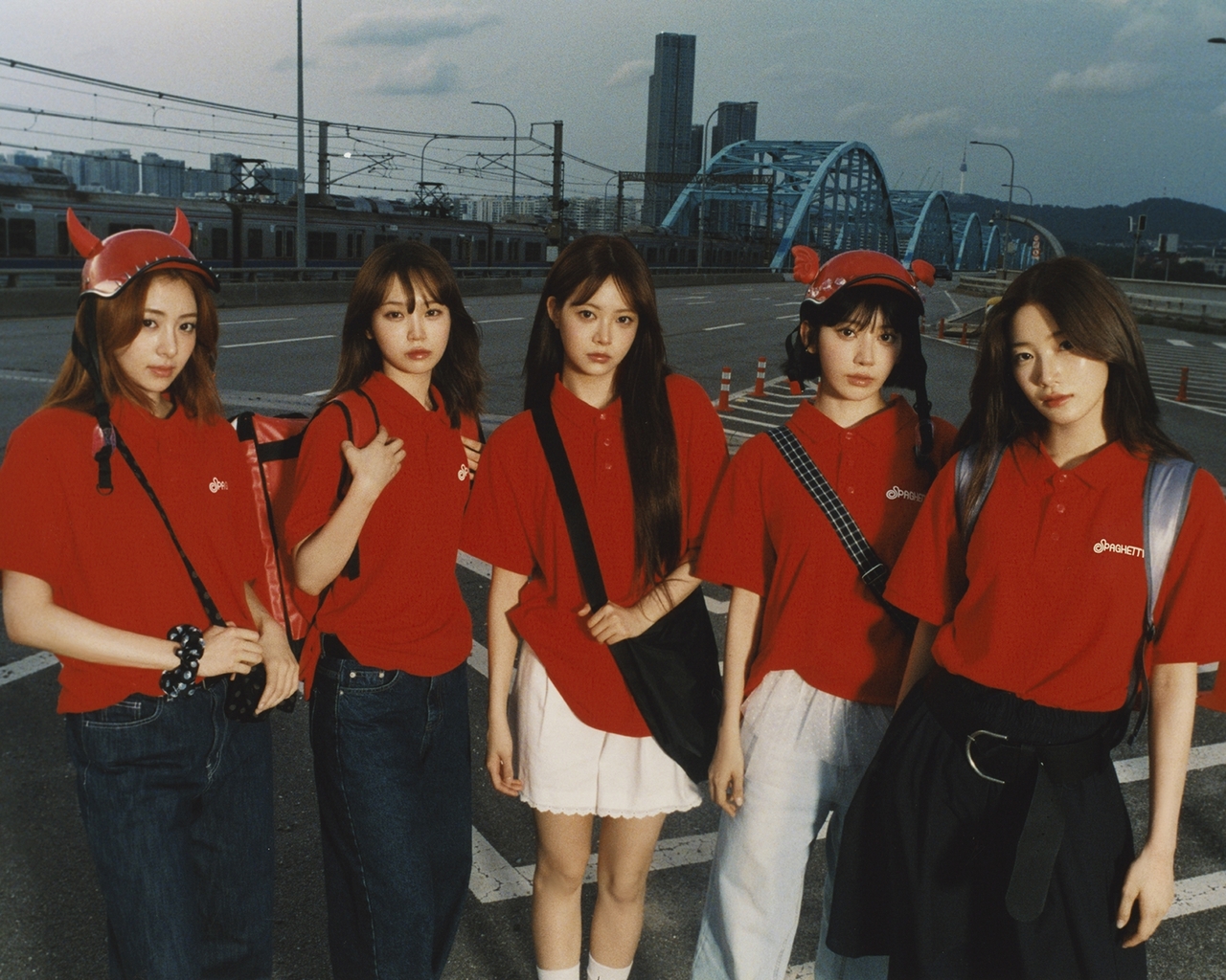 Le Sserafim (Source Music)