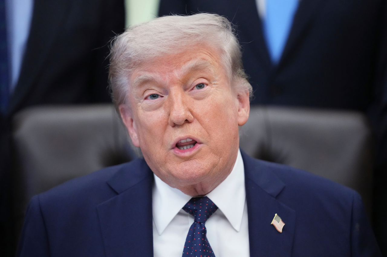 US President Donald Trump speaks during an event on health care affordability in the Oval Office at the White House in Washington on Thursday, in this photo released by the Associated Press. (Yonhap)