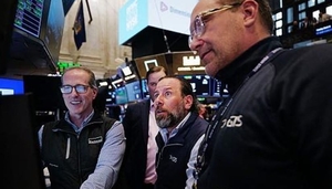 '삼전닉스' ETF, 美서도 '미친 존재감'...출시 2주만에 10억달러 돌파 - 뉴스 썸네일 이미지