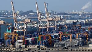 '반도체의 힘' 韓 1분기 깜짝 성장했지만...주저앉는 경제 기초체력 - 뉴스 썸네일 이미지