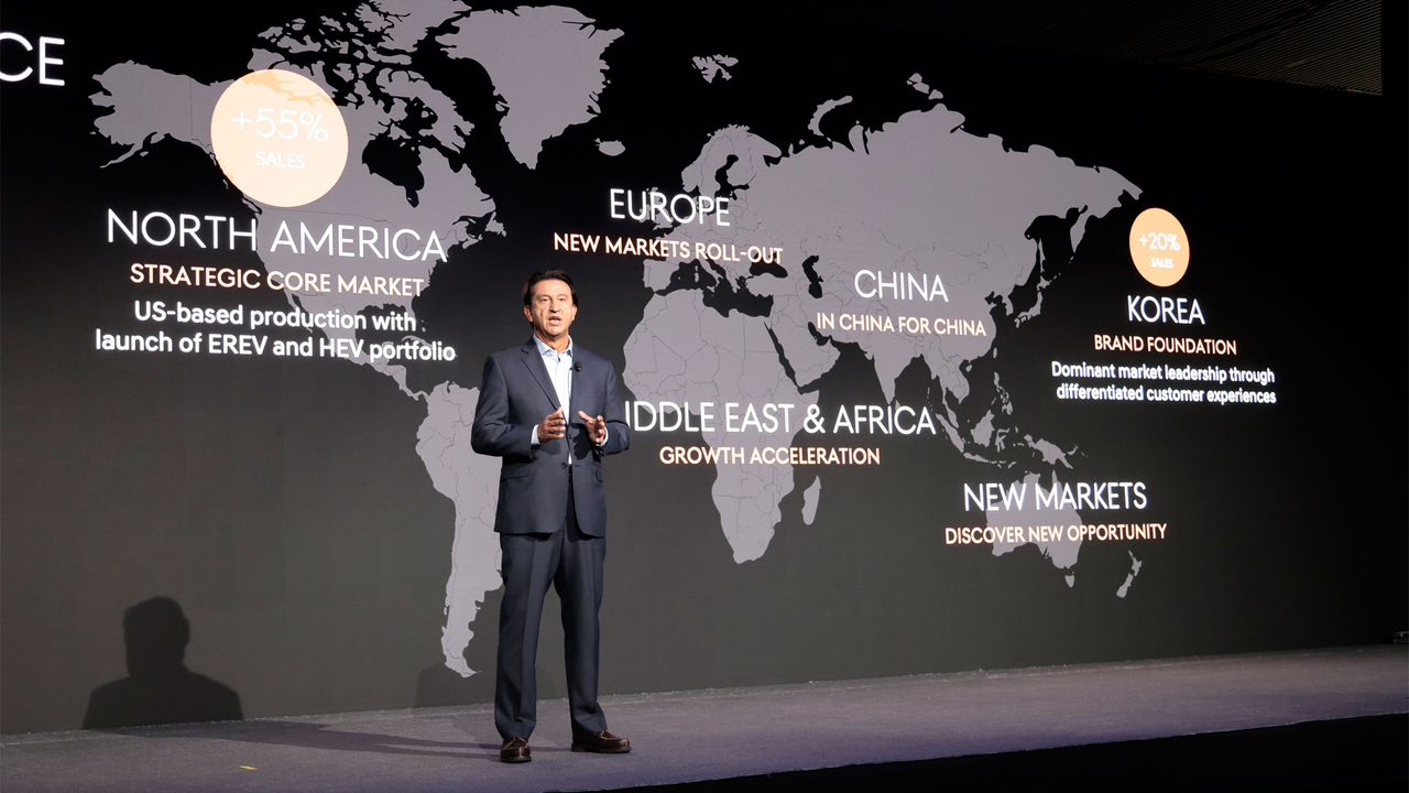 Hyundai Motor Company CEO Jose Munoz speaks during the 2025 CEO Investor Day in New York on Sep. 18. (Hyundai Motor Group)