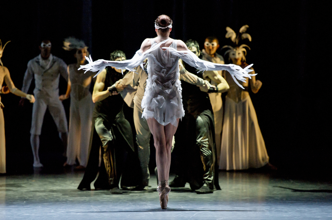 The Monte Carlo Ballet's "Lac" (Alice Blangero)