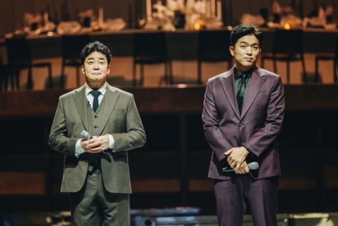 "Culinary Class Wars" stars Paik Jong-won (left) and Anh Sung-jae (Netflix)