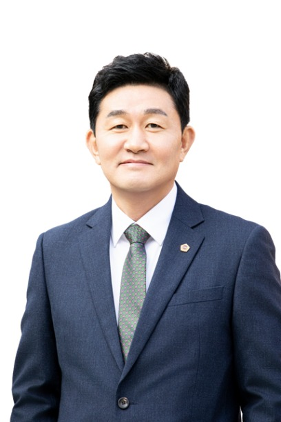 공무원의 적극행정 환경을 조성하는 내용의 황철규 서울시의원 대표발의 조례안이 서울시의회 본회의에서 4월28일 통과됐다.
