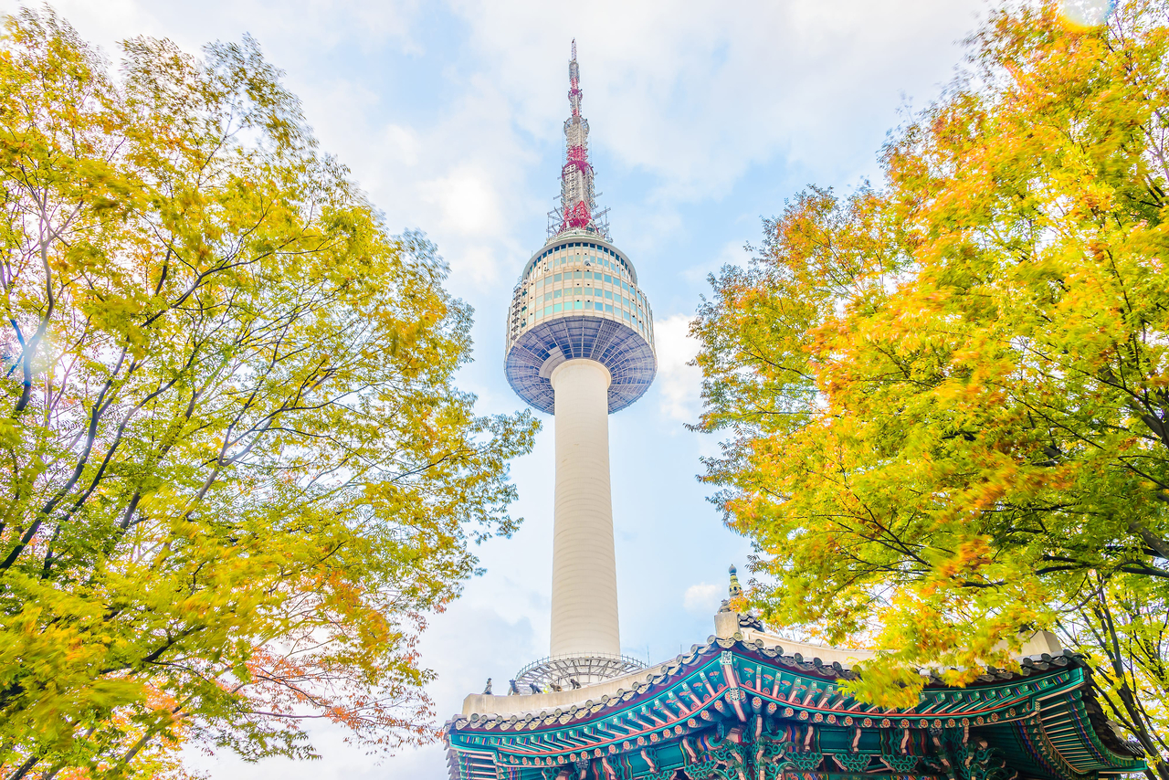 Seoul tower in Namsan, Seoul (123rf)