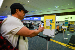 Spirit says most customers refunded after abrupt shutdown