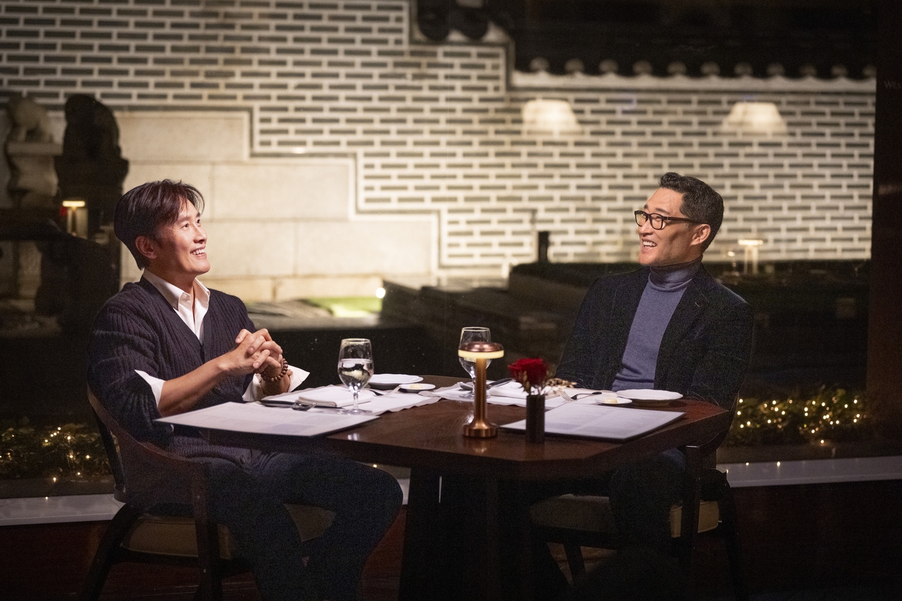 Daniel Dae Kim (right) and Lee Byung-hun star "K-Everything" (CNN International)