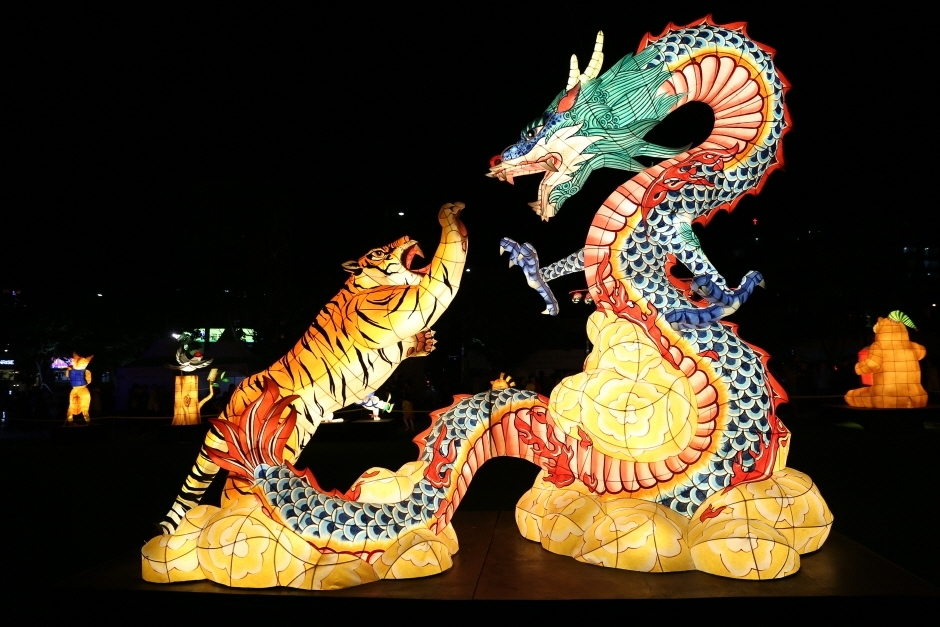 Busan Lotus Lantern Festival (KTO)
