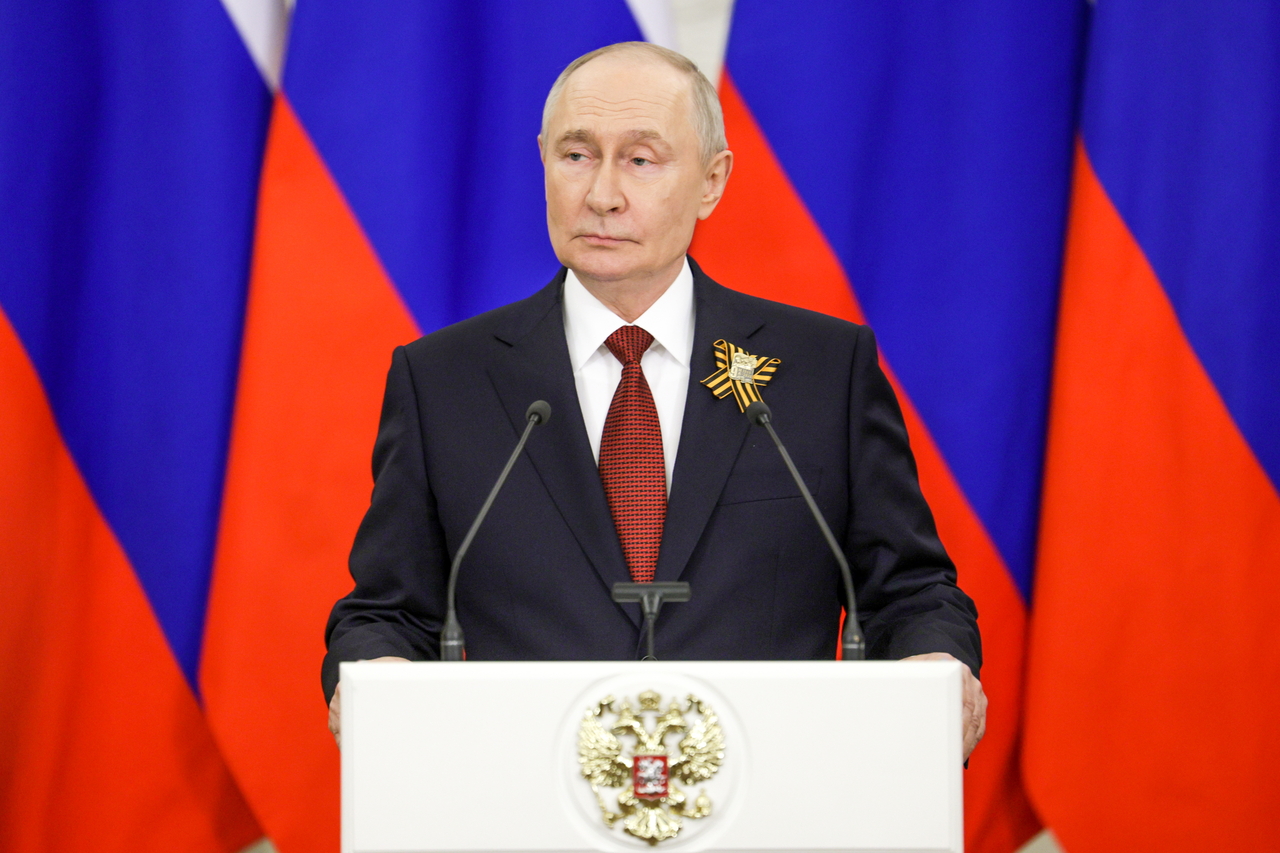 Russia’s President Vladimir Putin talks to journalists at the Moscow Kremlin, Saturday.   (TASS-Yonhap)