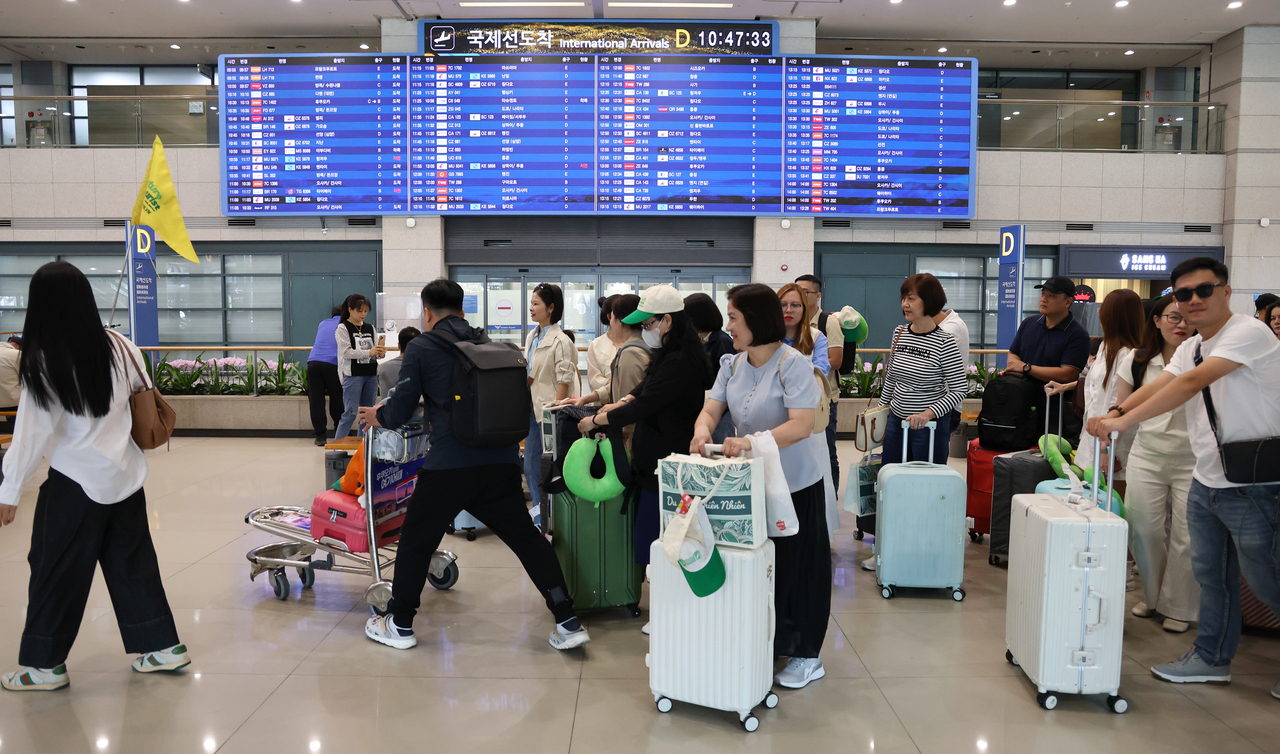 koreaherald.com - Yonhap - Budget airlines cut 900 round-trip flights, implement other cost-cutting measures amid soaring oil prices
