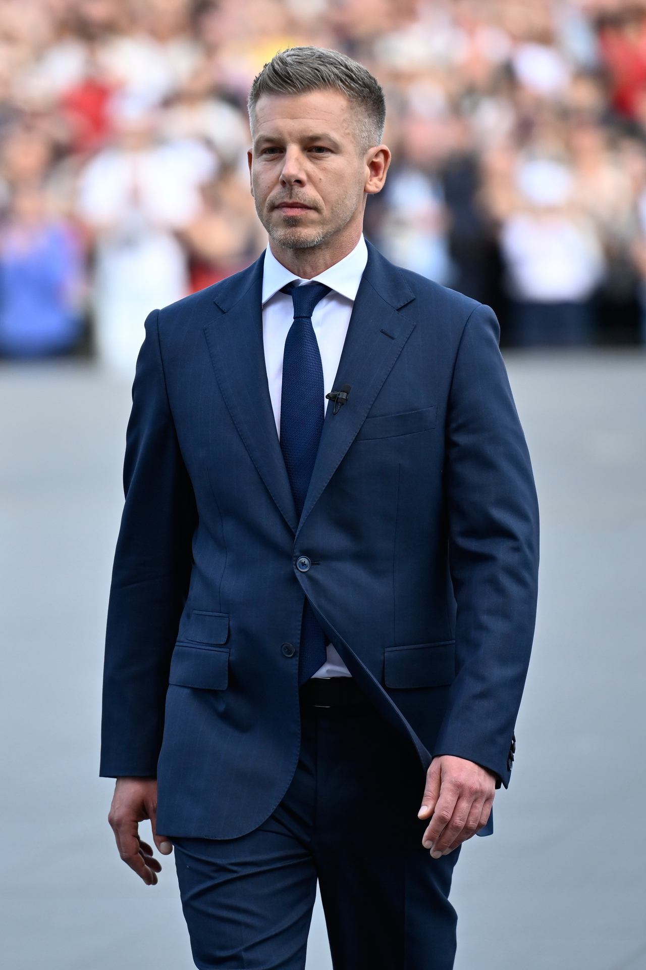 Hungarian Prime Minister Peter Magyar walks in front of the Hungarian Parliament, after taking his oath of office in Budapest, Hungary, Saturday.   (AP-Yonhap)
