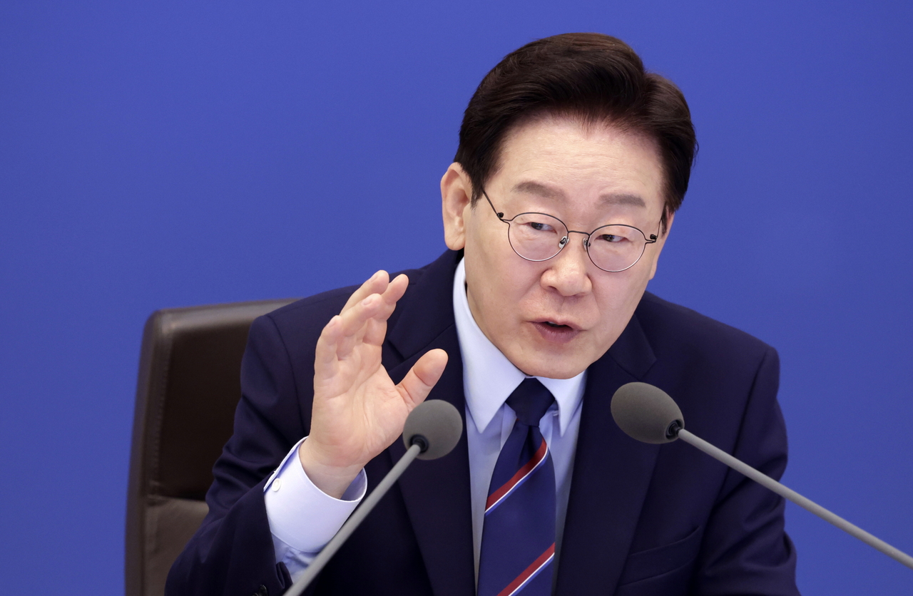 President Lee Jae Myung speaks at a Cabinet meeting at Cheong Wa Dae in central Seoul on Tuesday. (Yonhap)