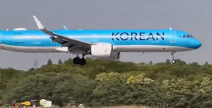 Korean Air captain praised in Japan after difficult Narita Airport landing