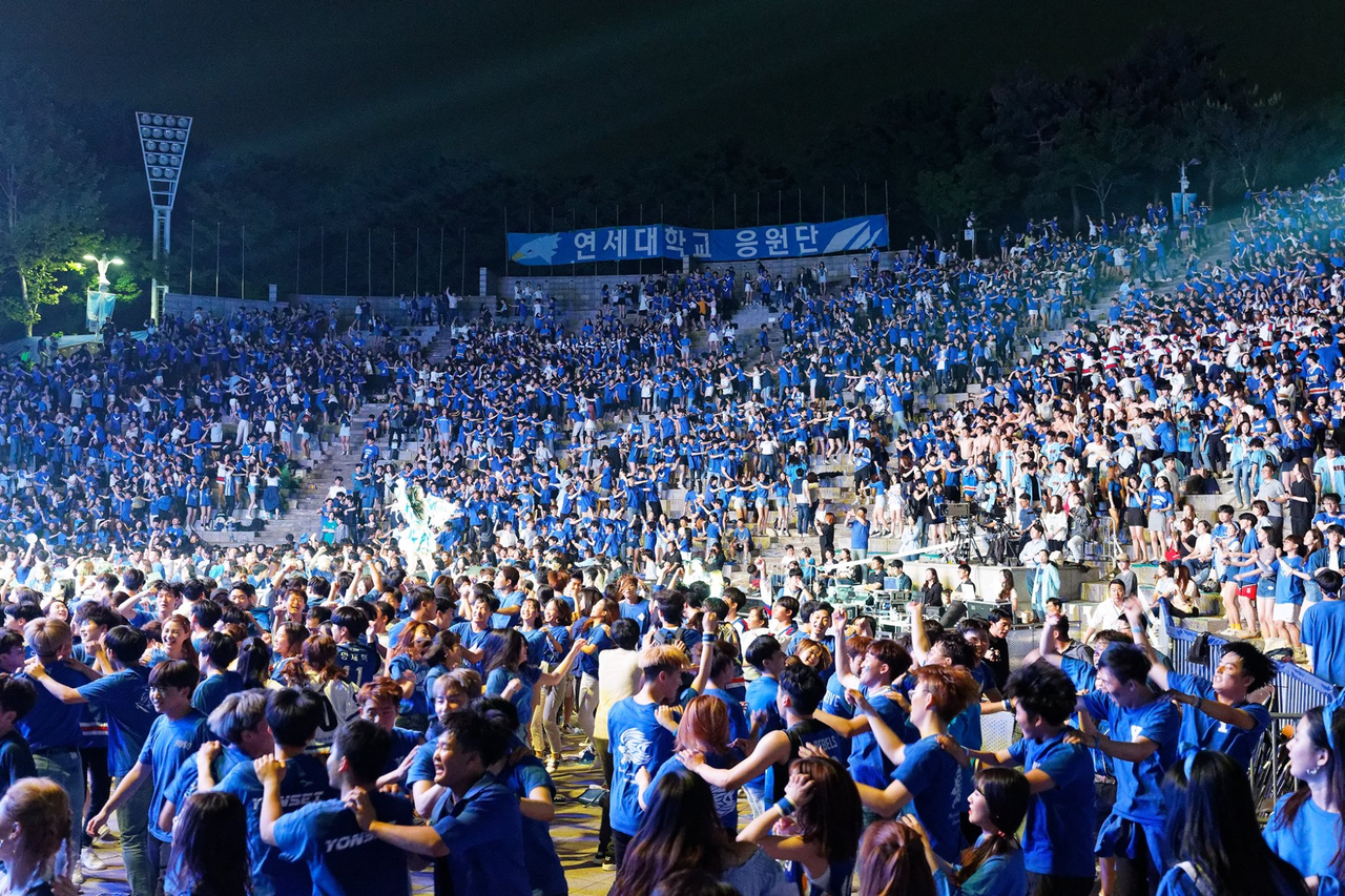 Students at Yonsei University enjoy the school's annual festival in 2019. (Yonsei University)