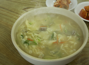 “‘바지락 칼국수’ 시켰는데” 죄다 면만 한가득, 왜 이러나 했더니…조개가 사라진다 [지구, 뭐래?]