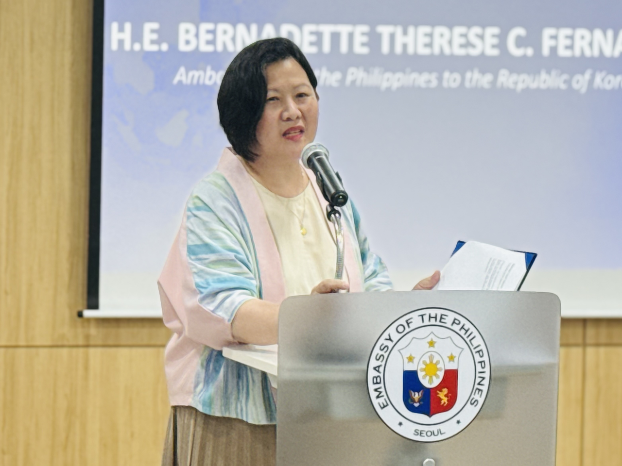 Philippine Ambassador to South Korea Bernadette Therese C. Fernandez speaks at an event commemorating World Migratory Bird Day in Seoul on Thursday.(Sanjay Kumar/The Korea Herald)