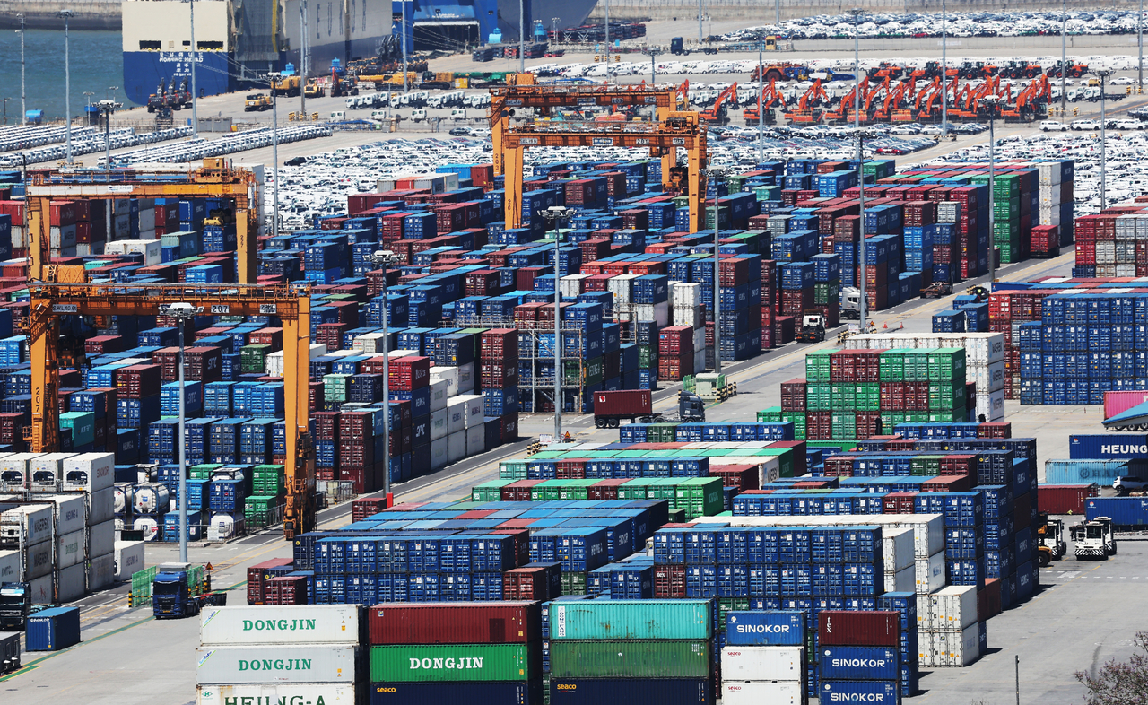 Containers are stacked at a port in Pyeongtaek, around 60 kilometers south of Seoul, on May 8. (Yonhap)