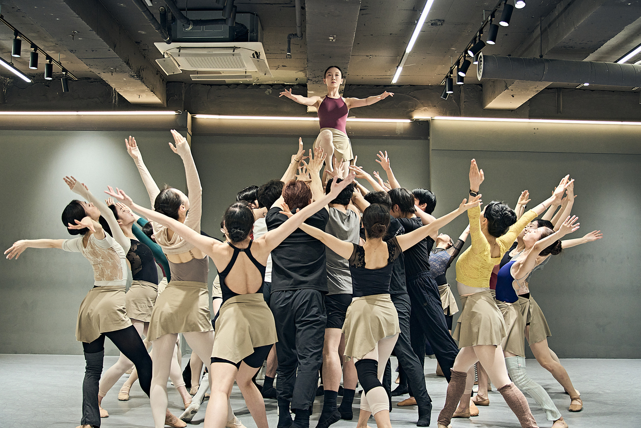 Yun Byul Ballet Company dancers rehearse "Carmina Burana" on May 13 at Yun Byul Ballet Company's studio in eastern Seoul. (Sejong Center for the Performing Arts)