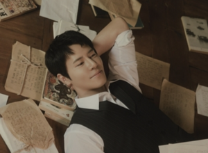 TV star Lee Kyoo-hyung makes his case for K-musicals